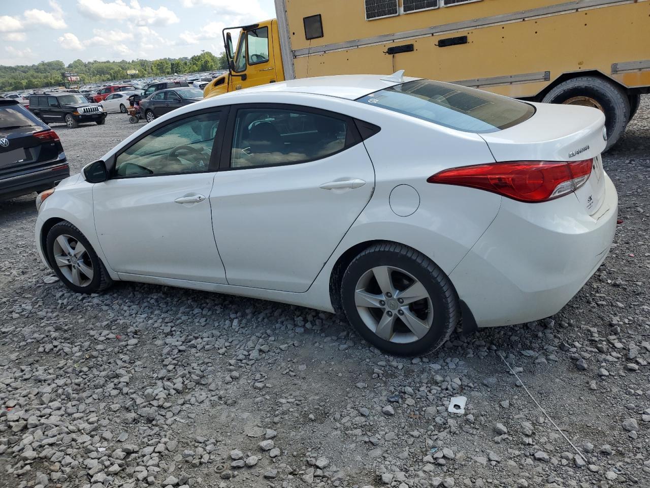 2013 Hyundai Elantra Gls - Image 2