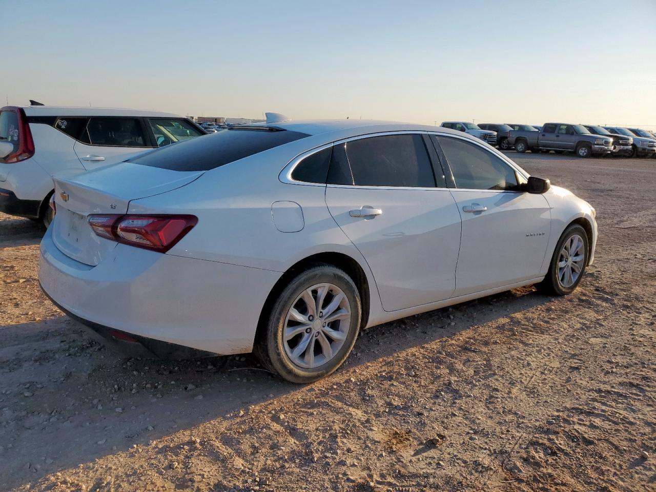 2020 Chevrolet Malibu Lt - Фото 3