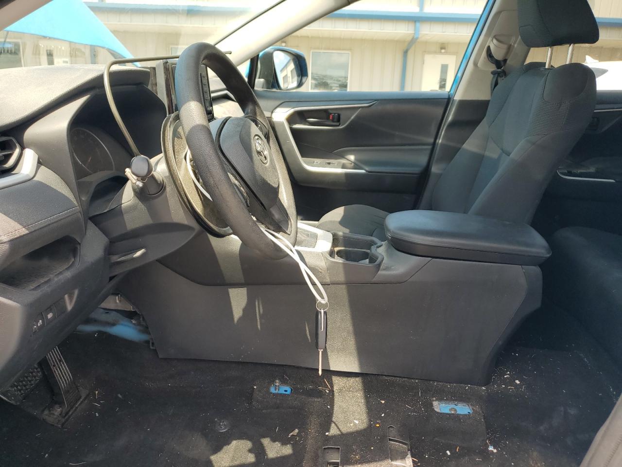 2020 Toyota Rav4 Le - Фото 7