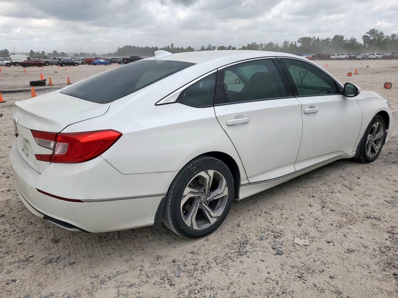 2018 Honda Accord Ex - Фото 3