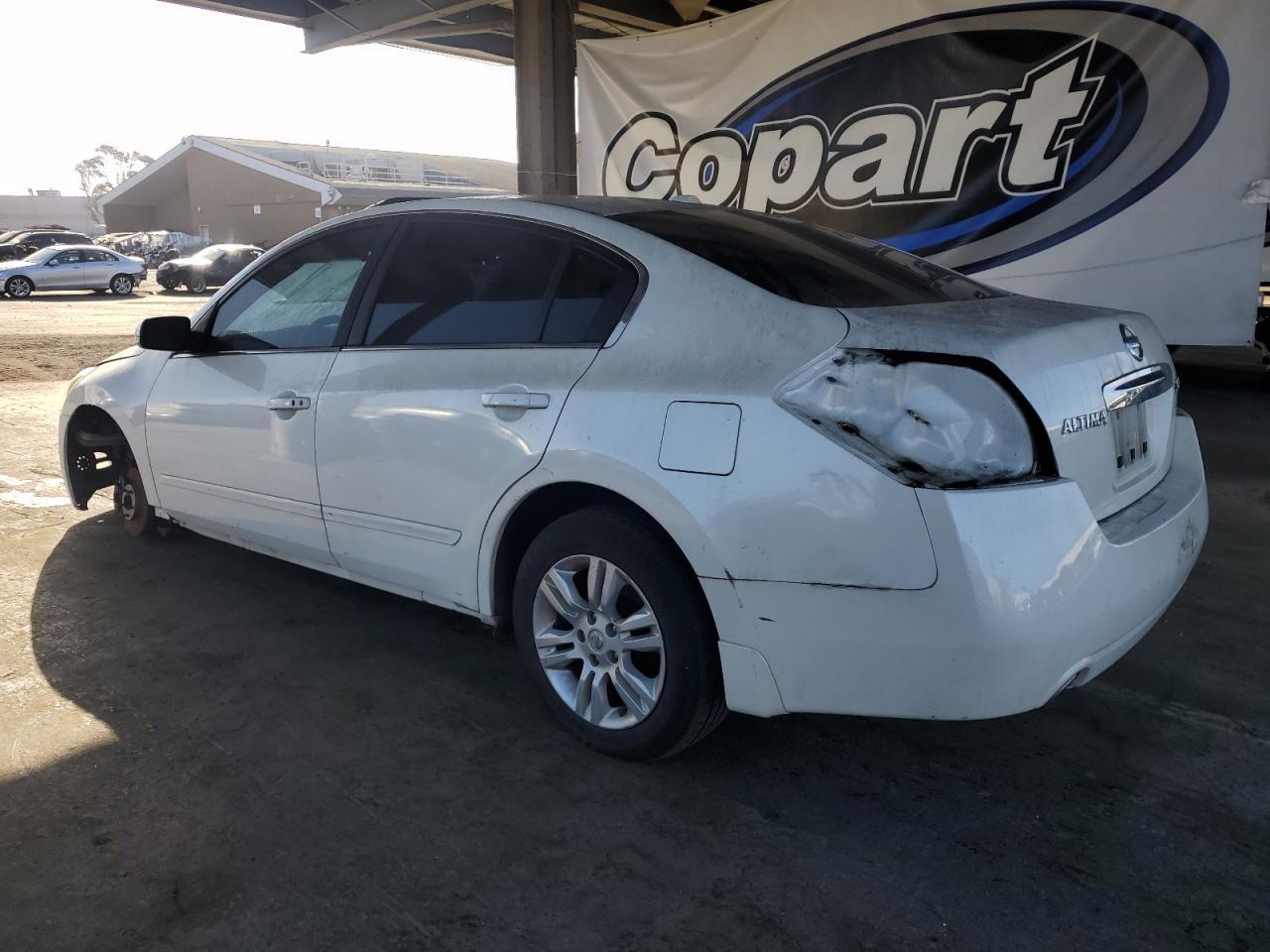 2012 Nissan Altima Base - Фото 2
