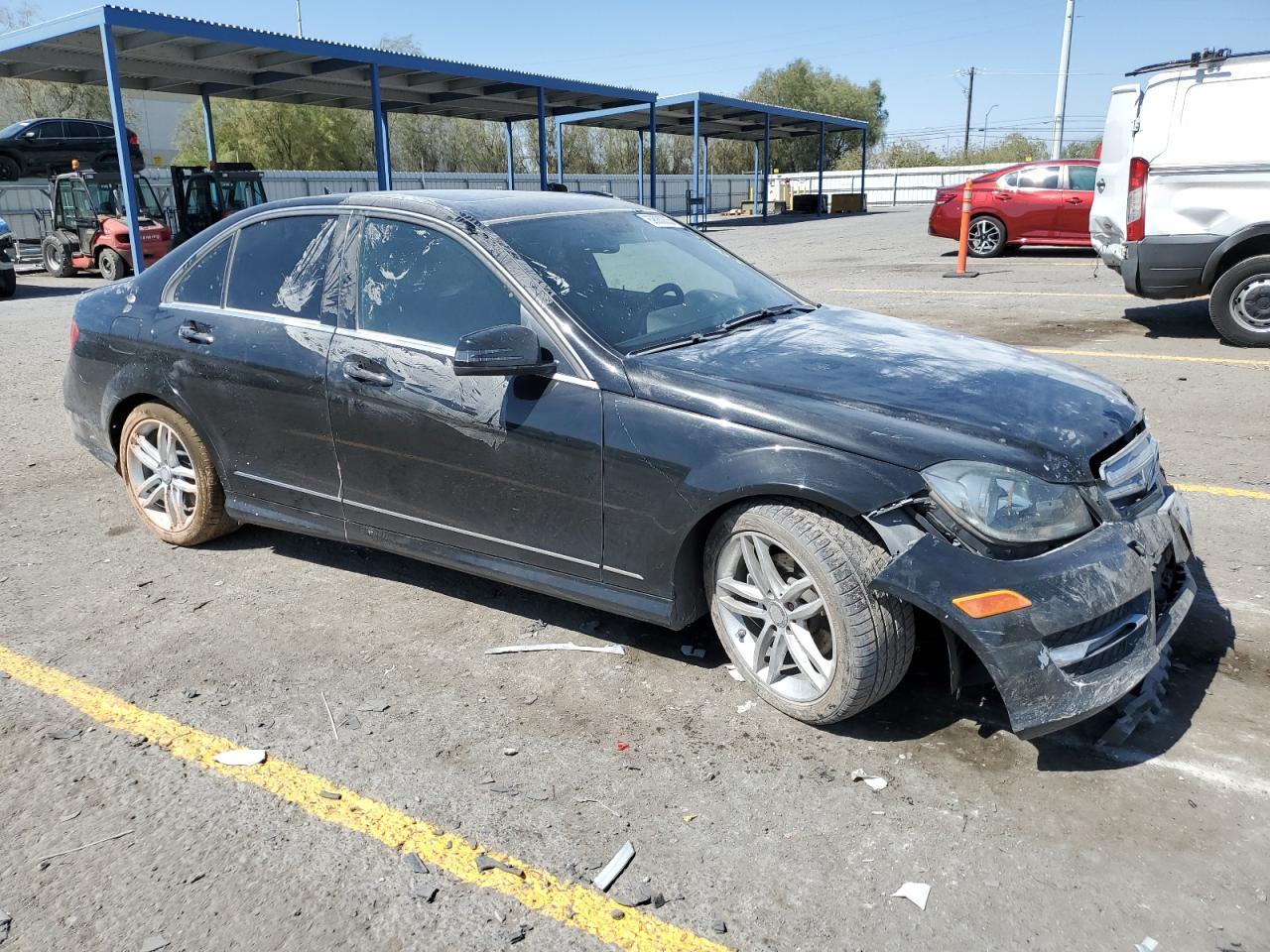 2013 Mercedes-Benz C 250 - Фото 4