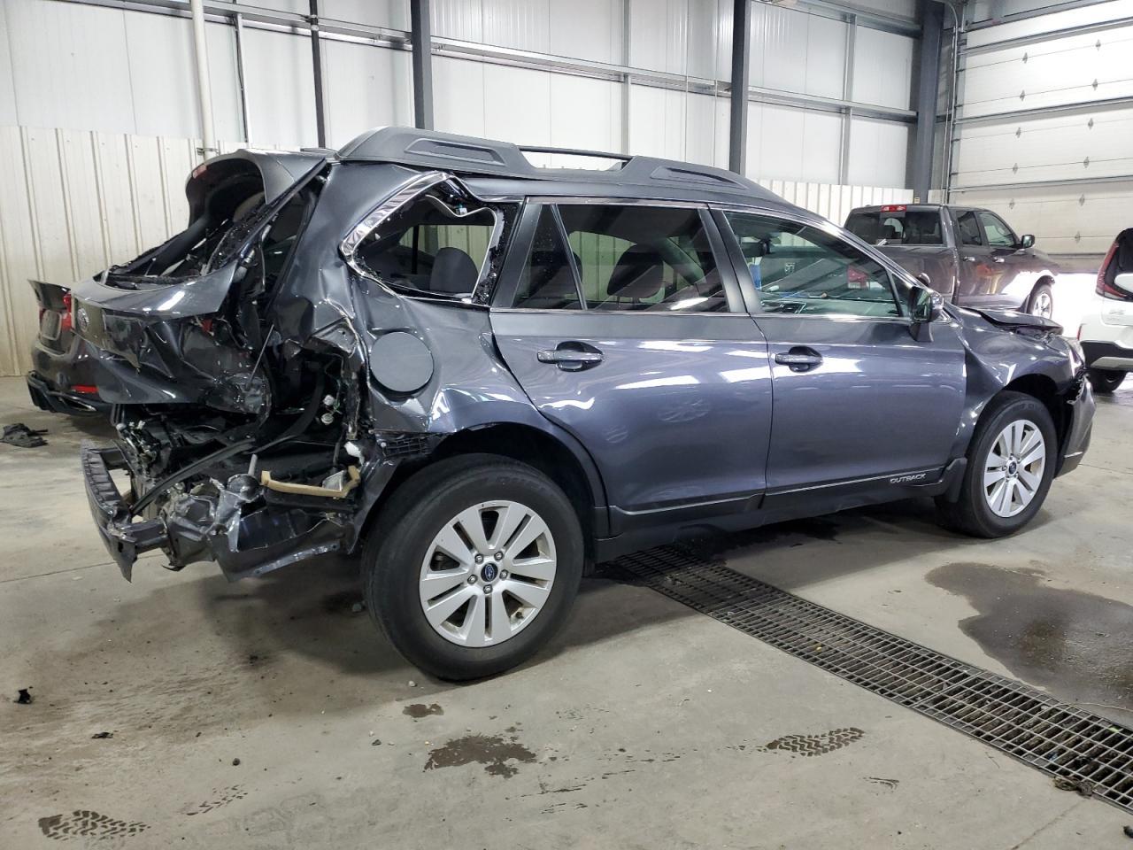 2019 Subaru Outback 2.5I Premium - Фото 3