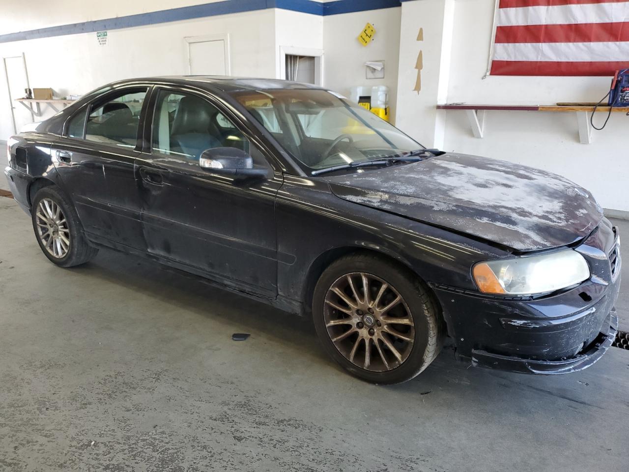 2007 Volvo S60 2.5T - Image 4