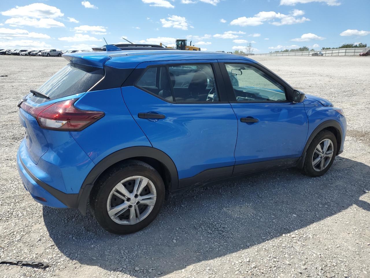 2024 Nissan Kicks S - Image 3