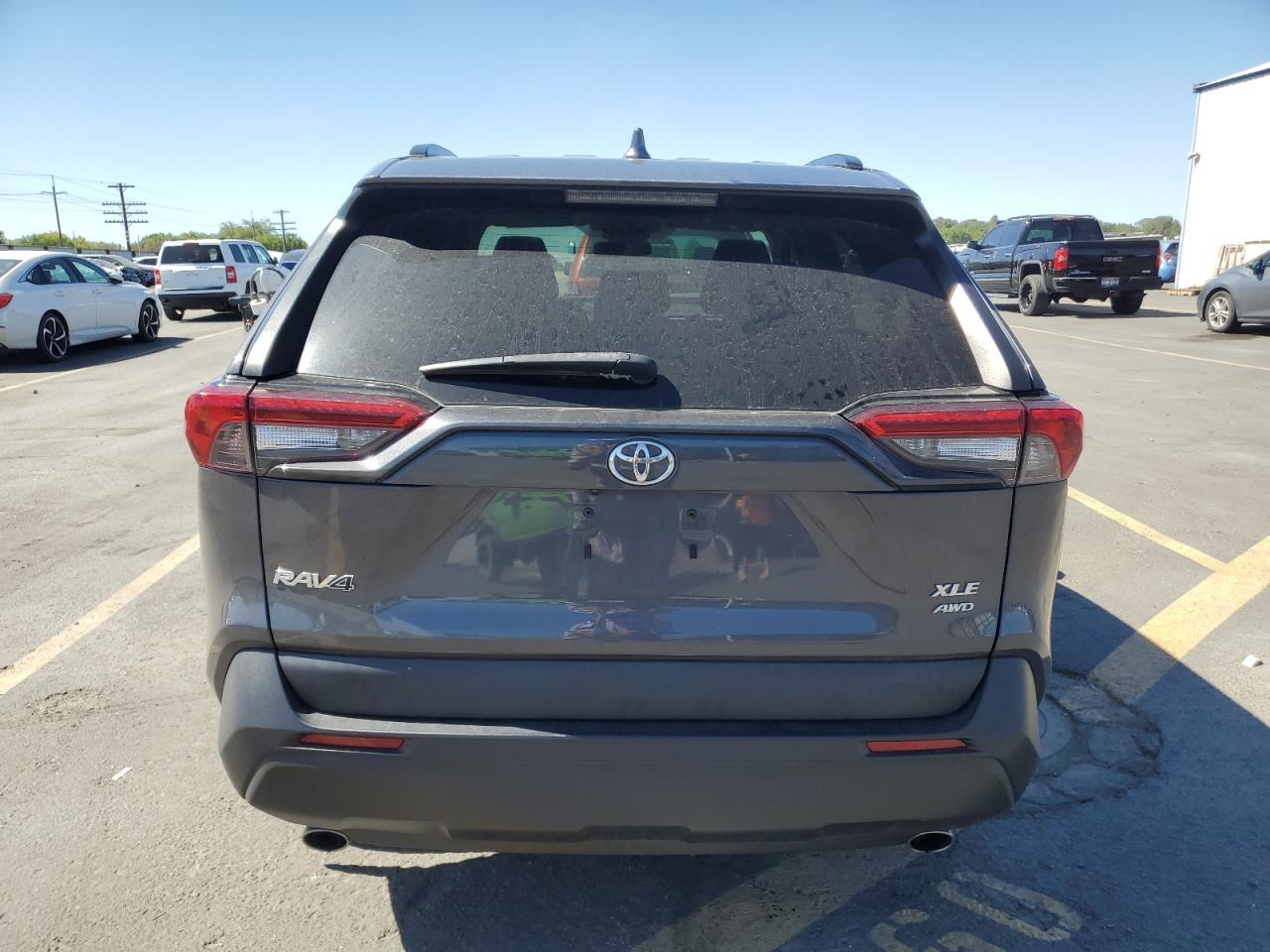 2021 Toyota Rav4 Xle - Фото 6