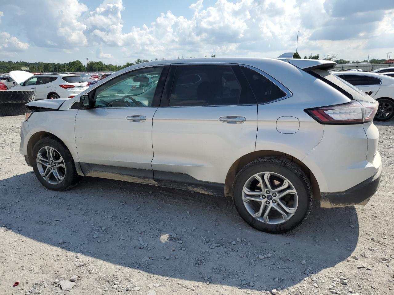 2016 Ford Edge Titanium - Фото 2