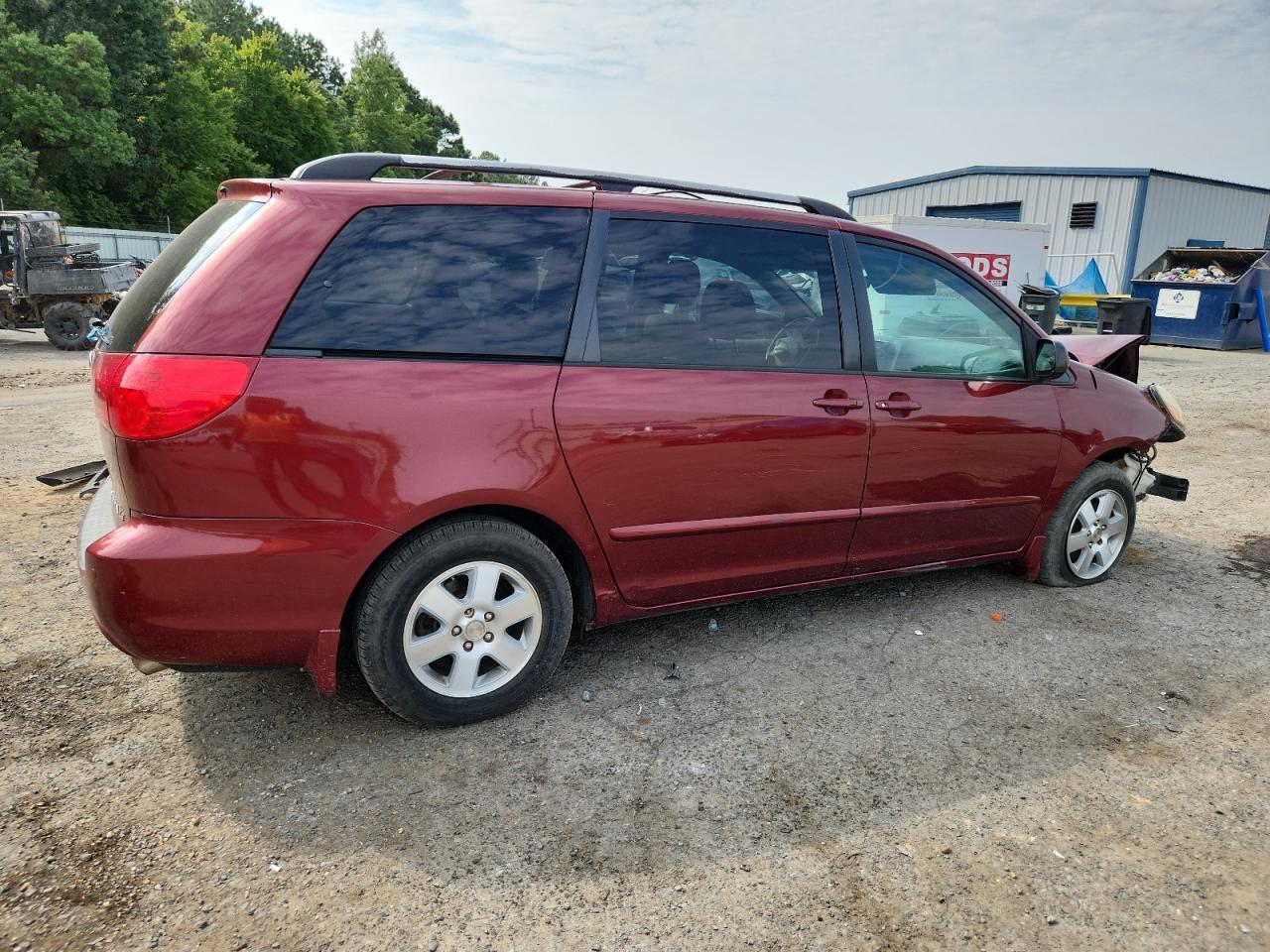 2009 Toyota Sienna Ce - Image 3