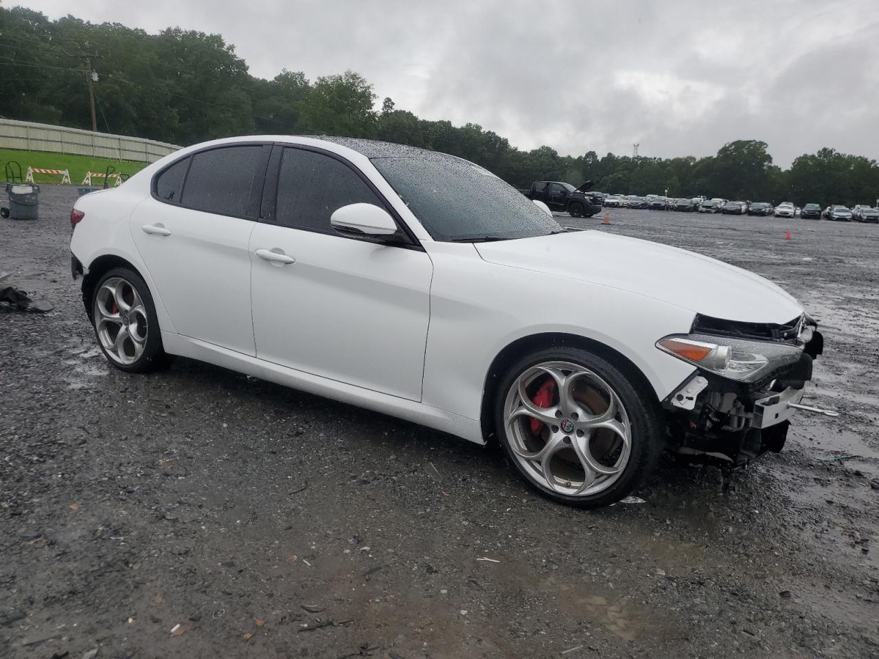 2019 Alfa Romeo Giulia Ti - Фото 4