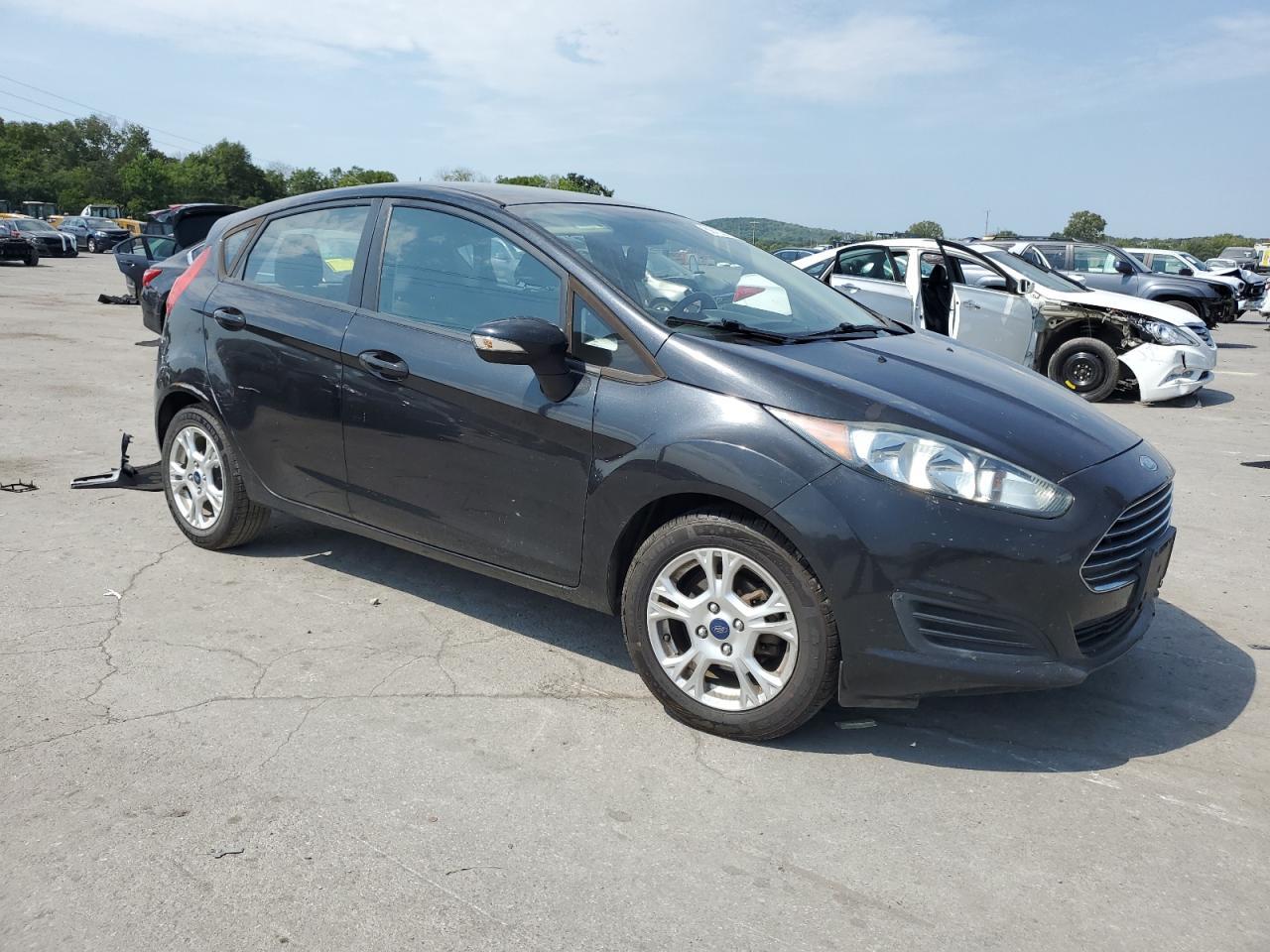 2014 Ford Fiesta Se - Фото 4