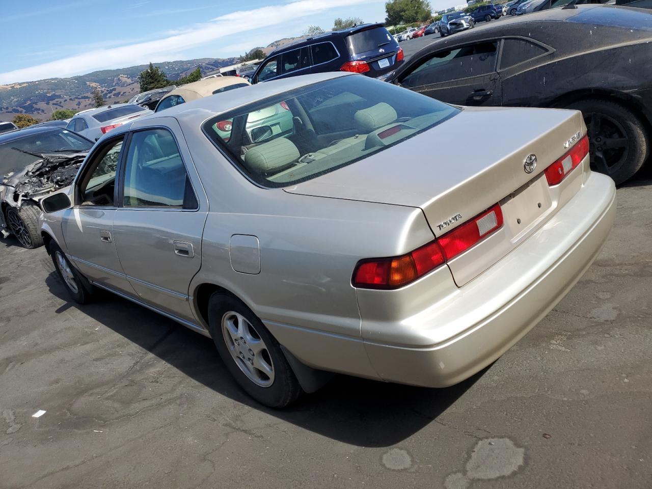 1997 Toyota Camry Ce - Image 2