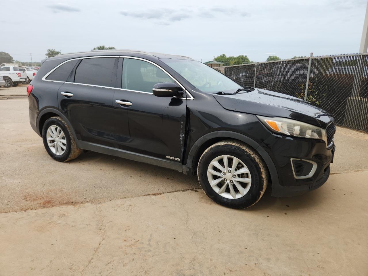 2017 Kia Sorento Lx - Image 4