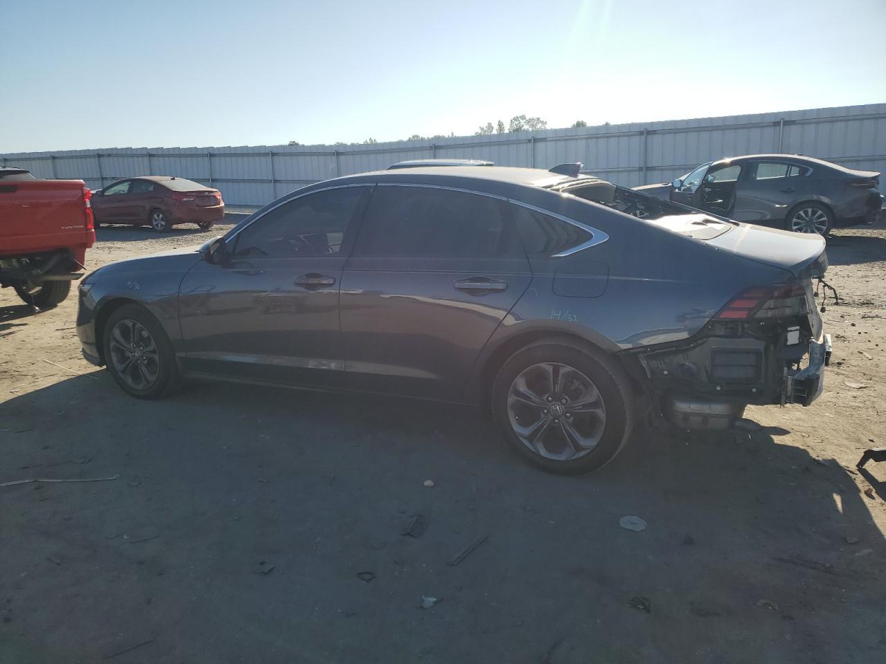 2023 Honda Accord Ex - Фото 2