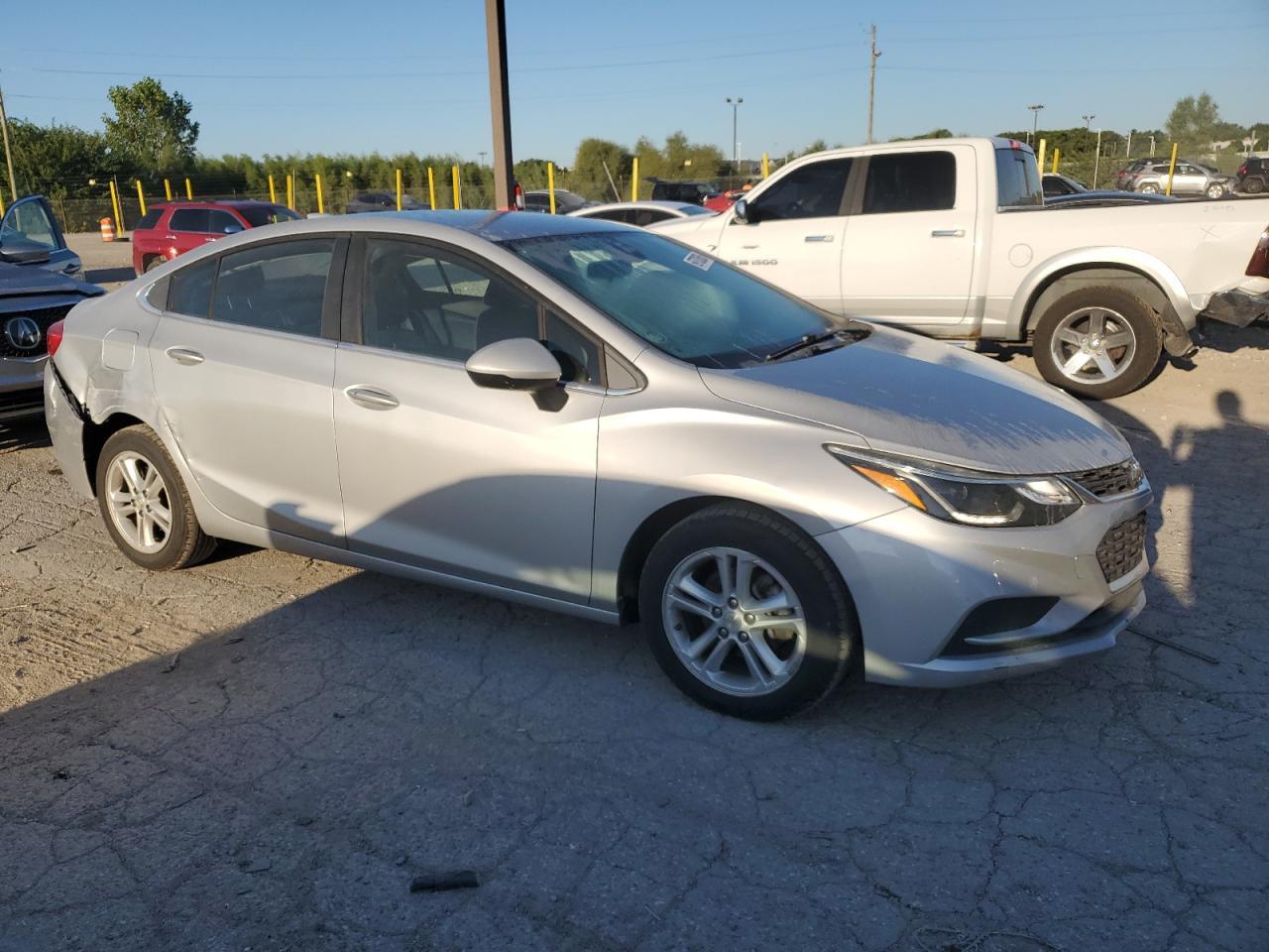 2017 Chevrolet Cruze Lt - Image 4