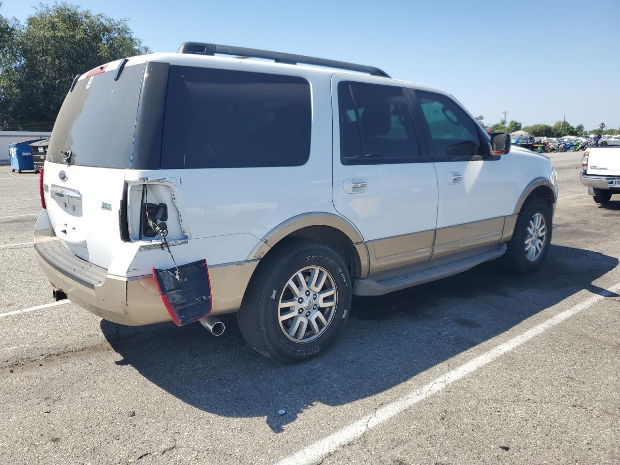 2011 Ford Expedition Xlt - Фото 3
