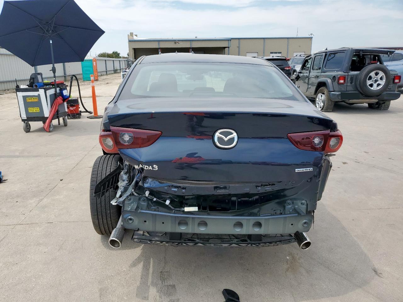 2025 Mazda 3 - Image 6