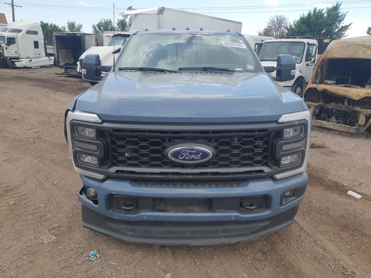 2023 Ford F350 Super Duty - Фото 5