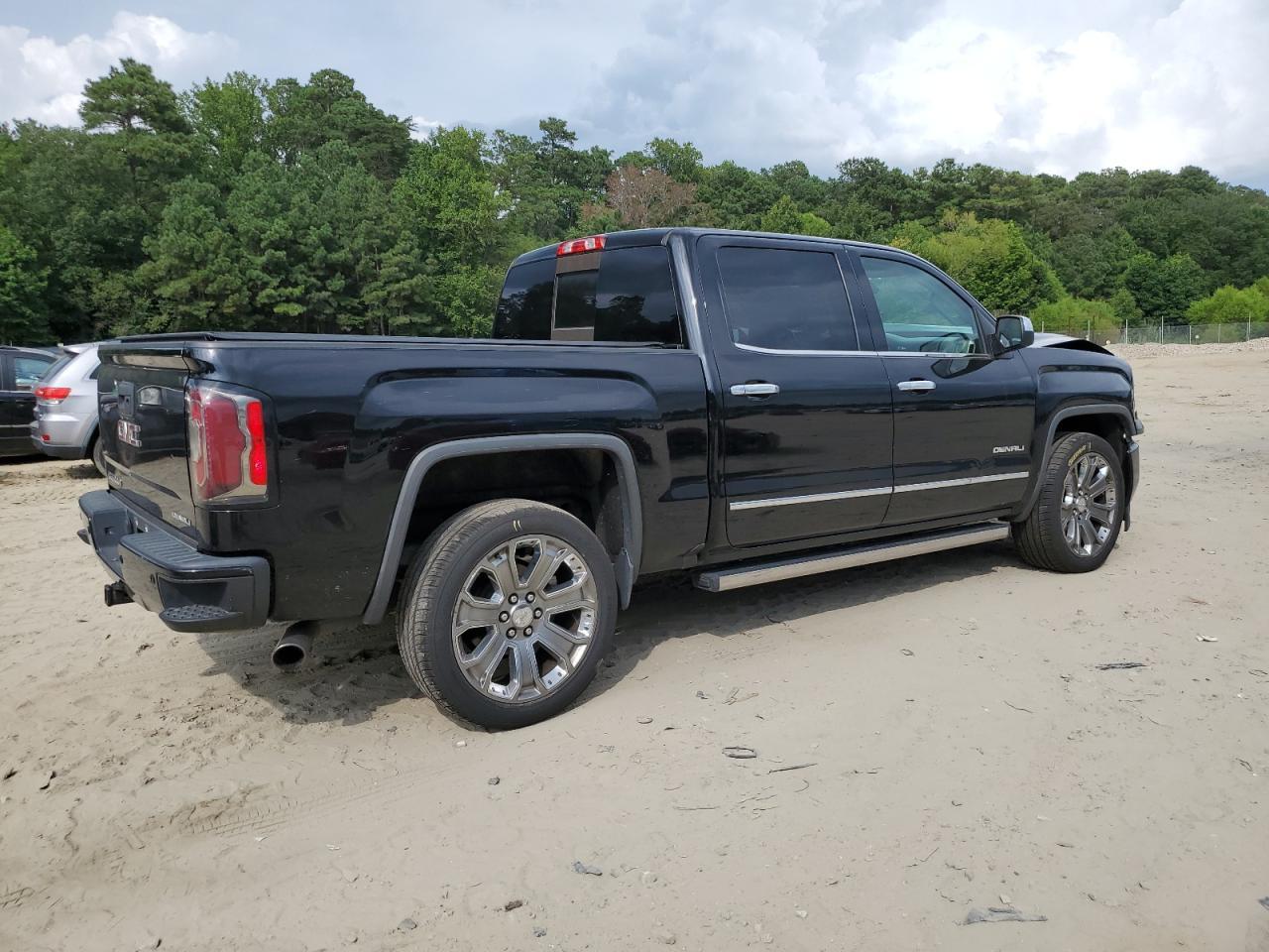2017 GMC Sierra K1500 Denali - Image 3