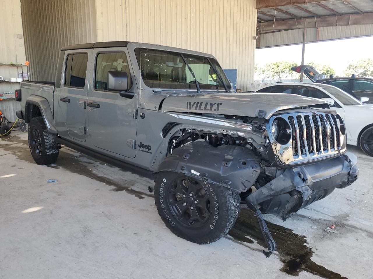 2021 Jeep Gladiator Sport - Фото 4