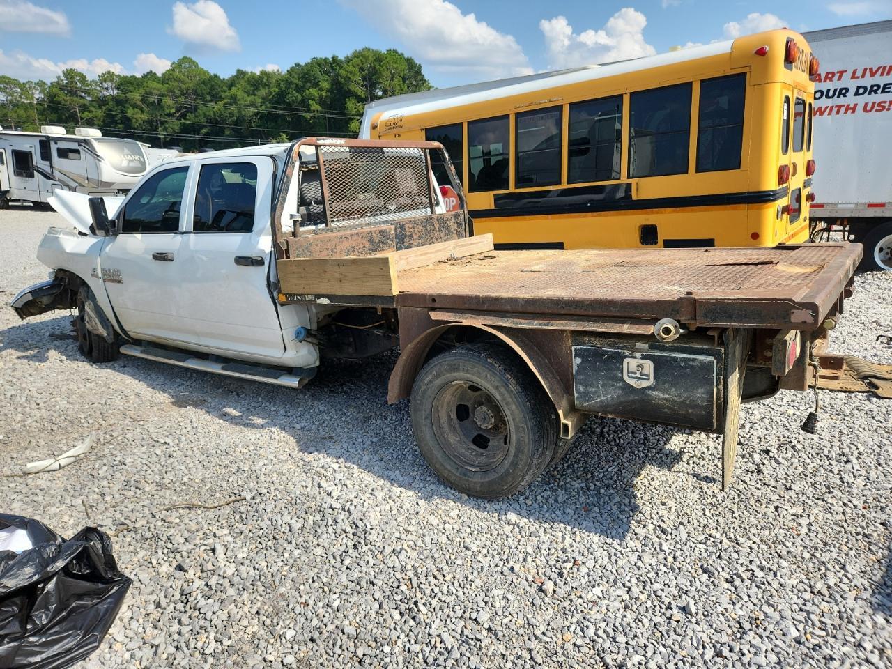 2018 Ram 3500 - Image 2
