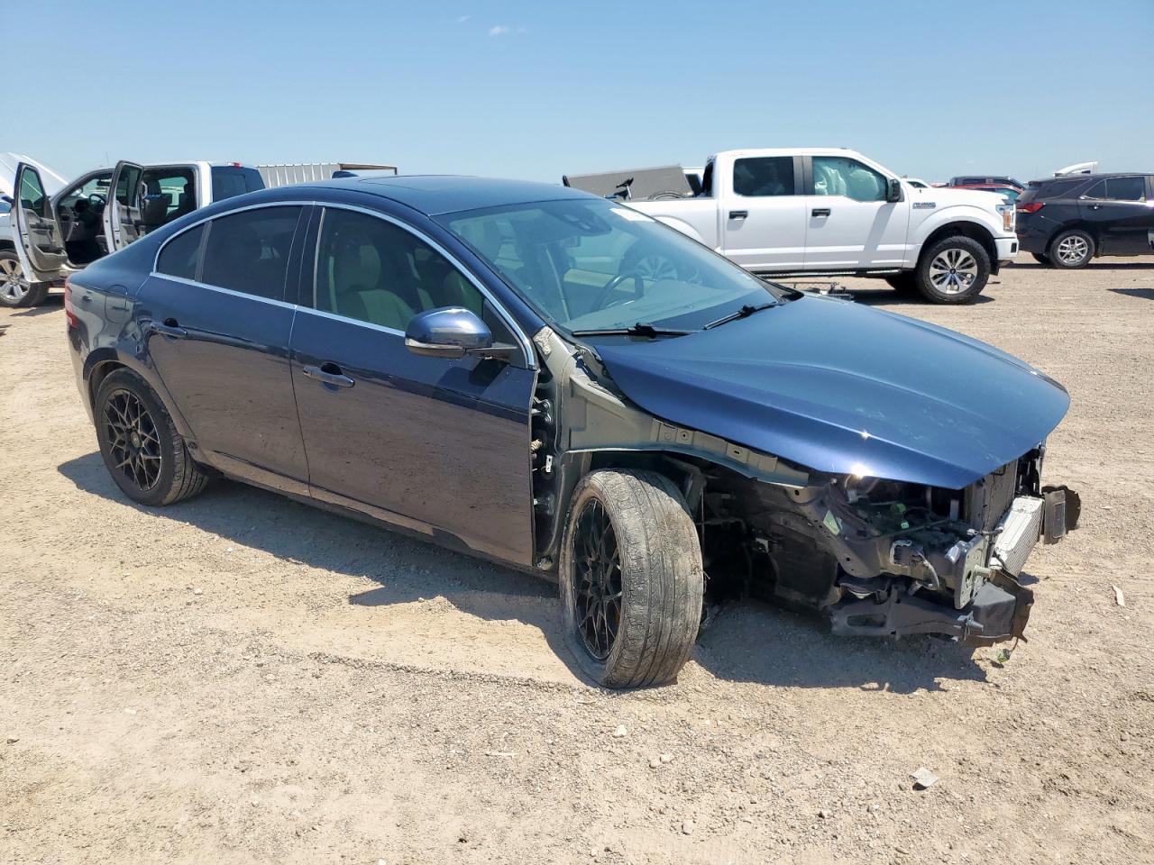 2015 Volvo S60 Platinum - Фото 4