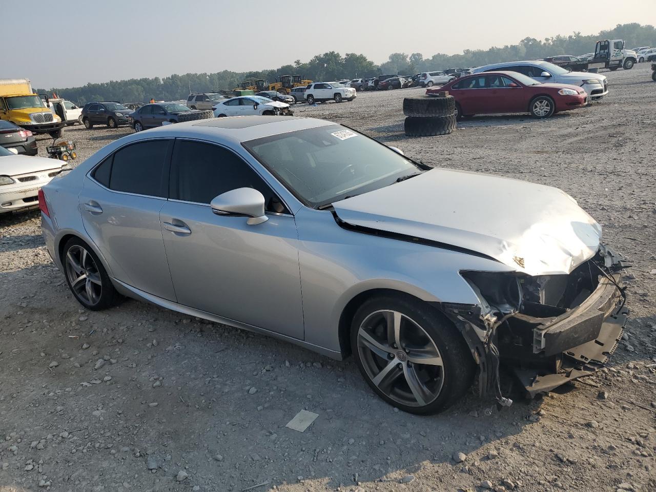 2017 Lexus Is 300 - Фото 4