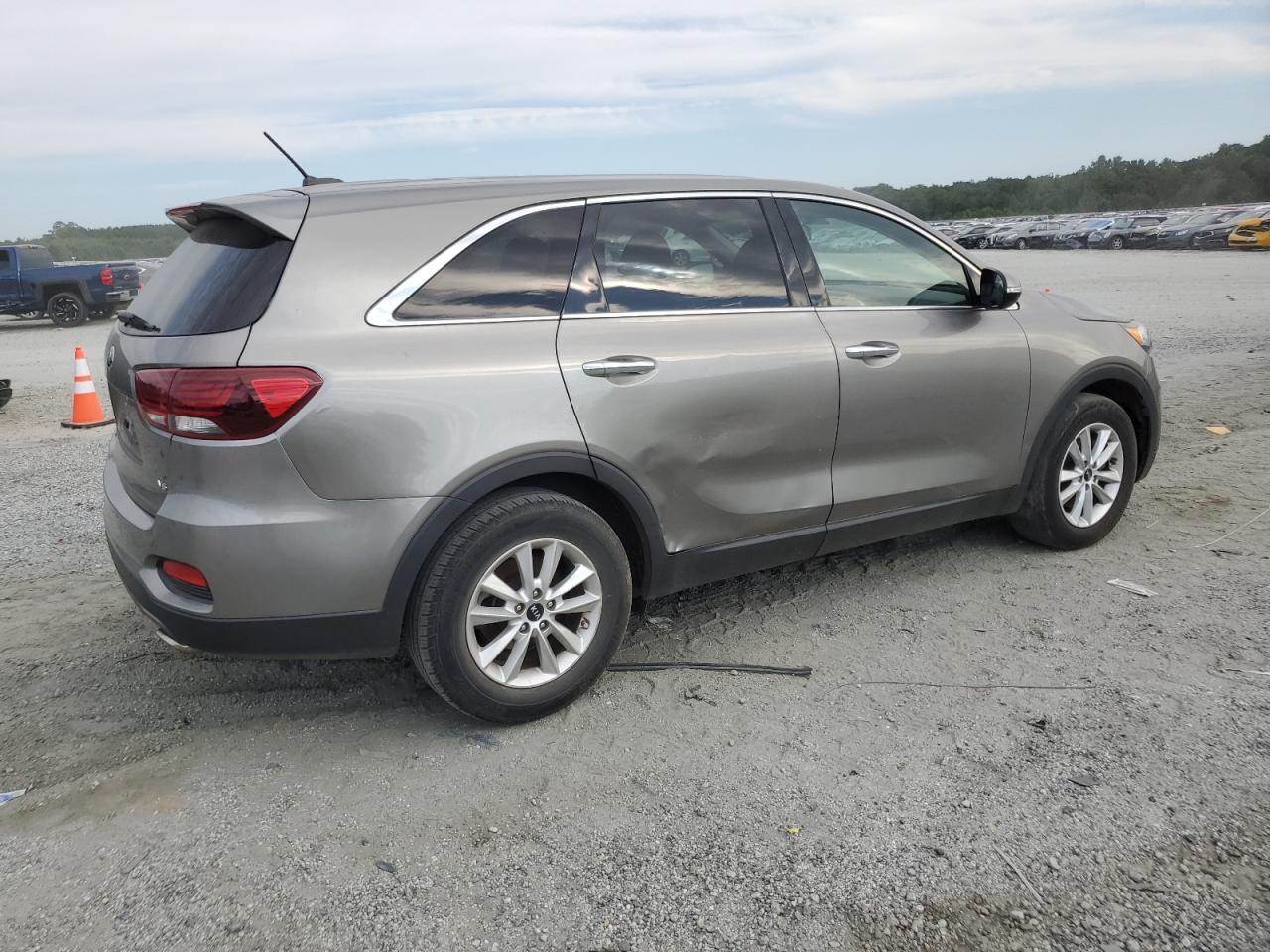 2019 Kia Sorento Lx - Image 3