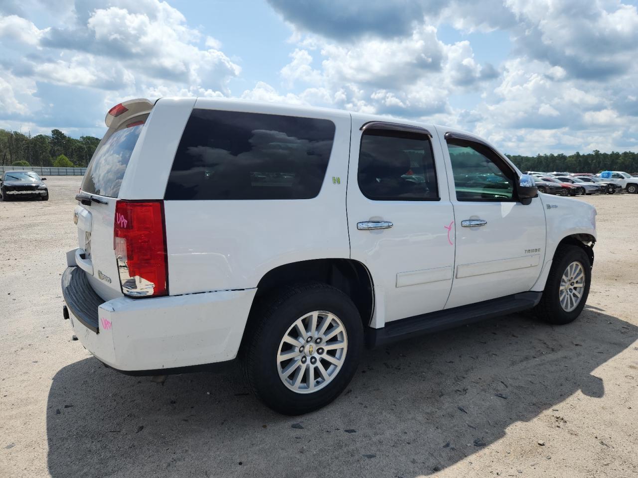 2013 Chevrolet Tahoe Hybrid - Фото 3