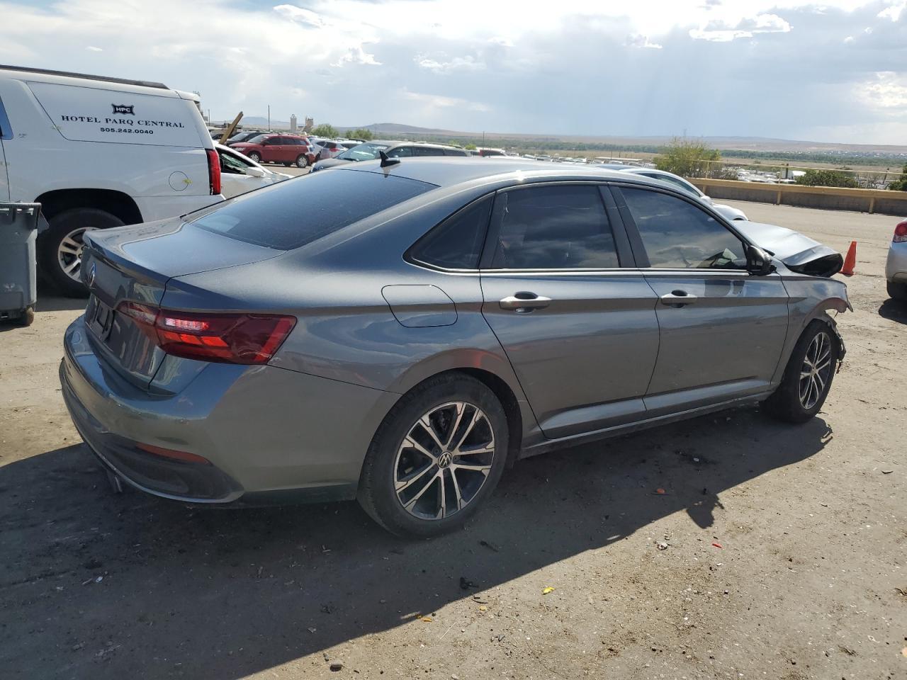 2022 Volkswagen Jetta Sport - Image 3