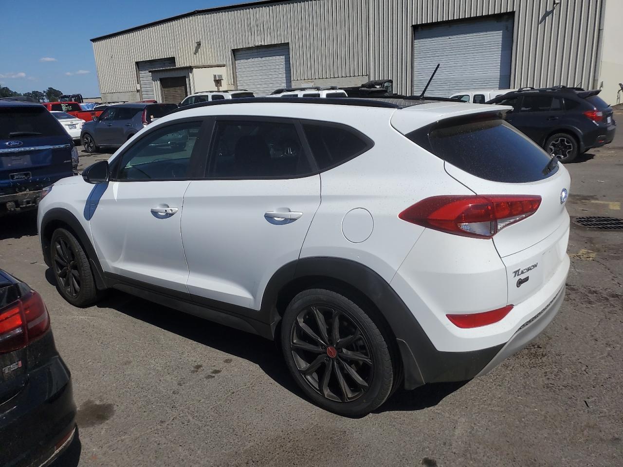 2017 Hyundai Tucson Limited - Фото 2