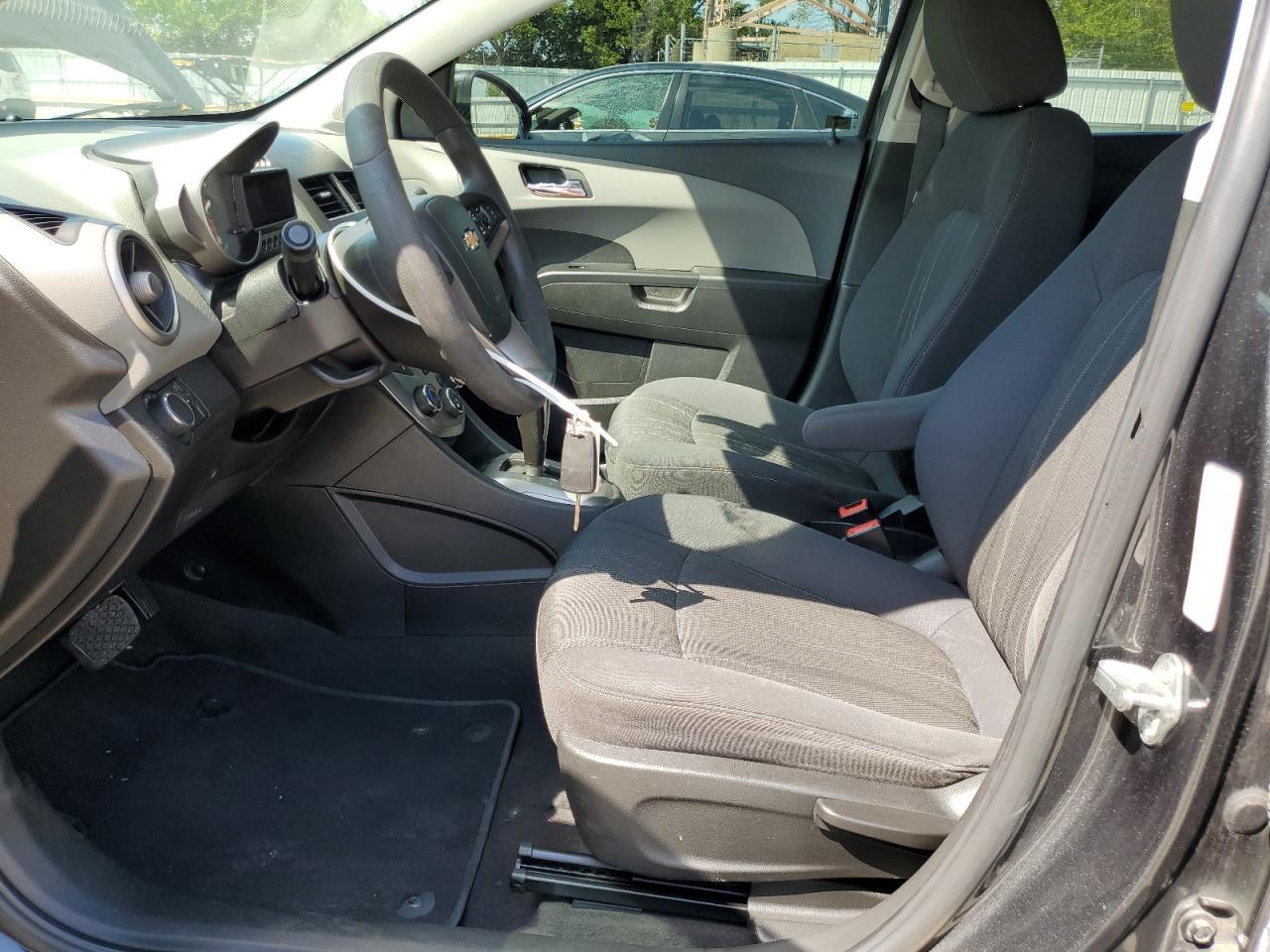 2016 Chevrolet Sonic Lt - Фото 7