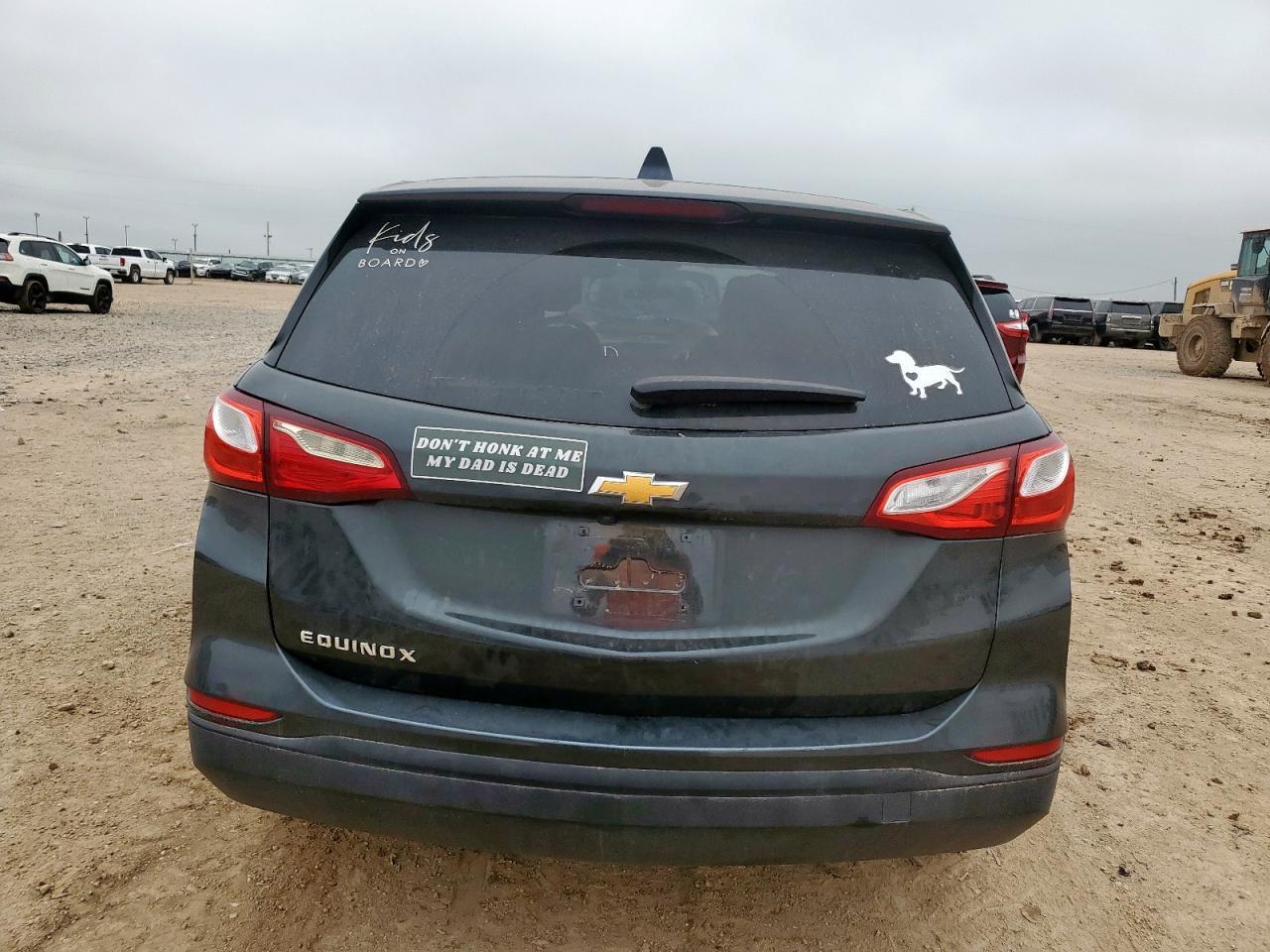 2020 Chevrolet Equinox Ls - Image 6