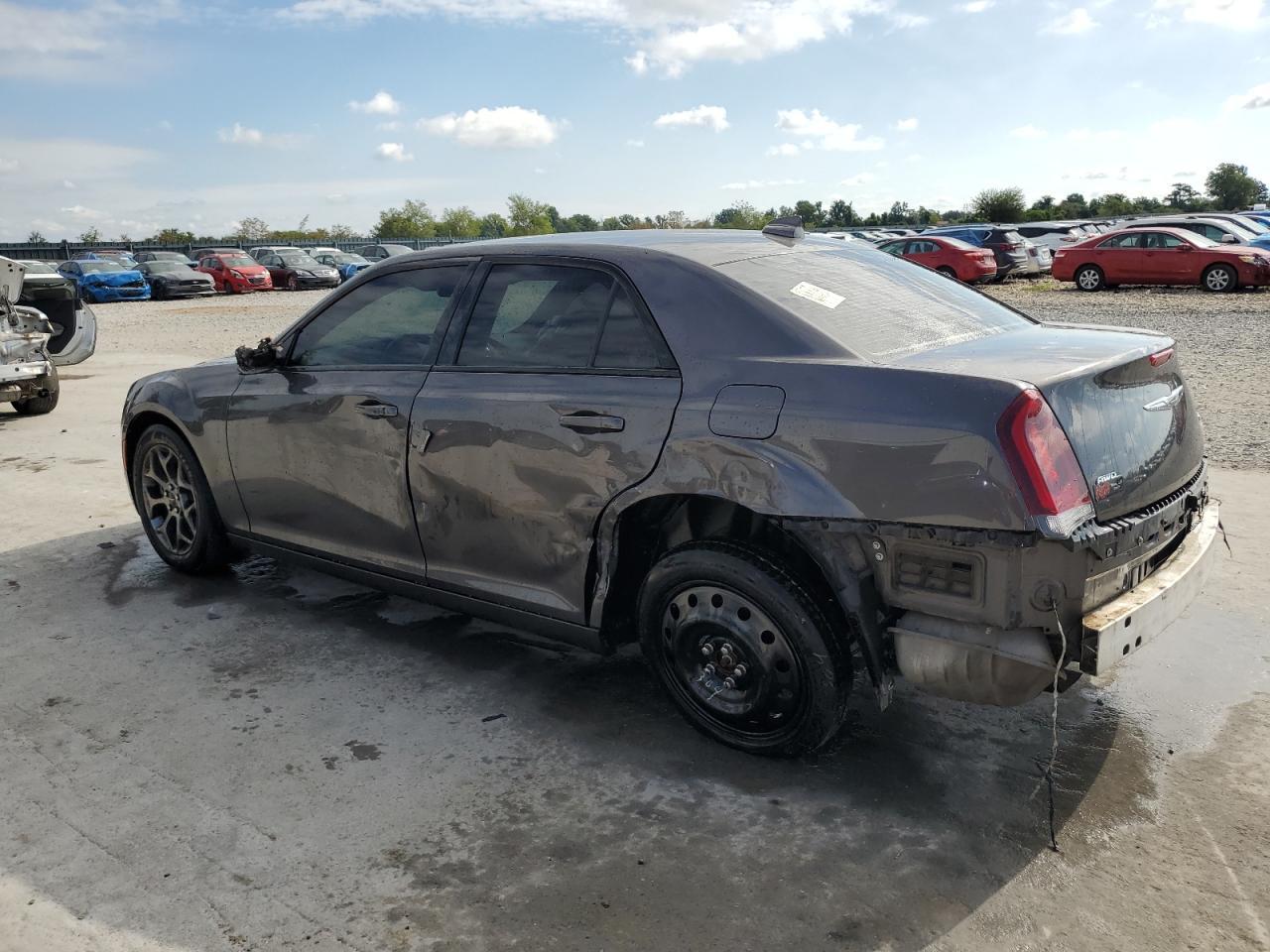 2016 Chrysler 300 S - Фото 2