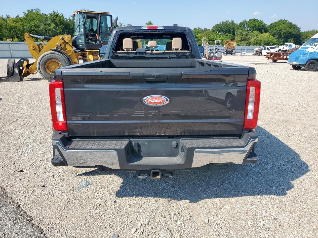 2024 Ford F350 Super Duty - Фото 6
