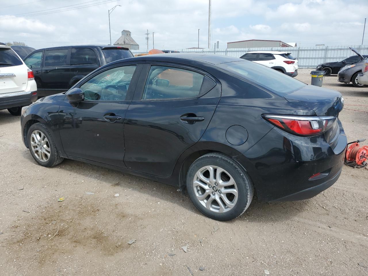 2017 Toyota Yaris Ia - Image 2
