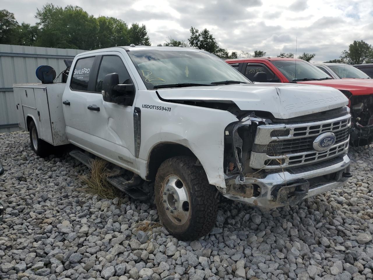 2024 Ford F350 Super Duty - Фото 4