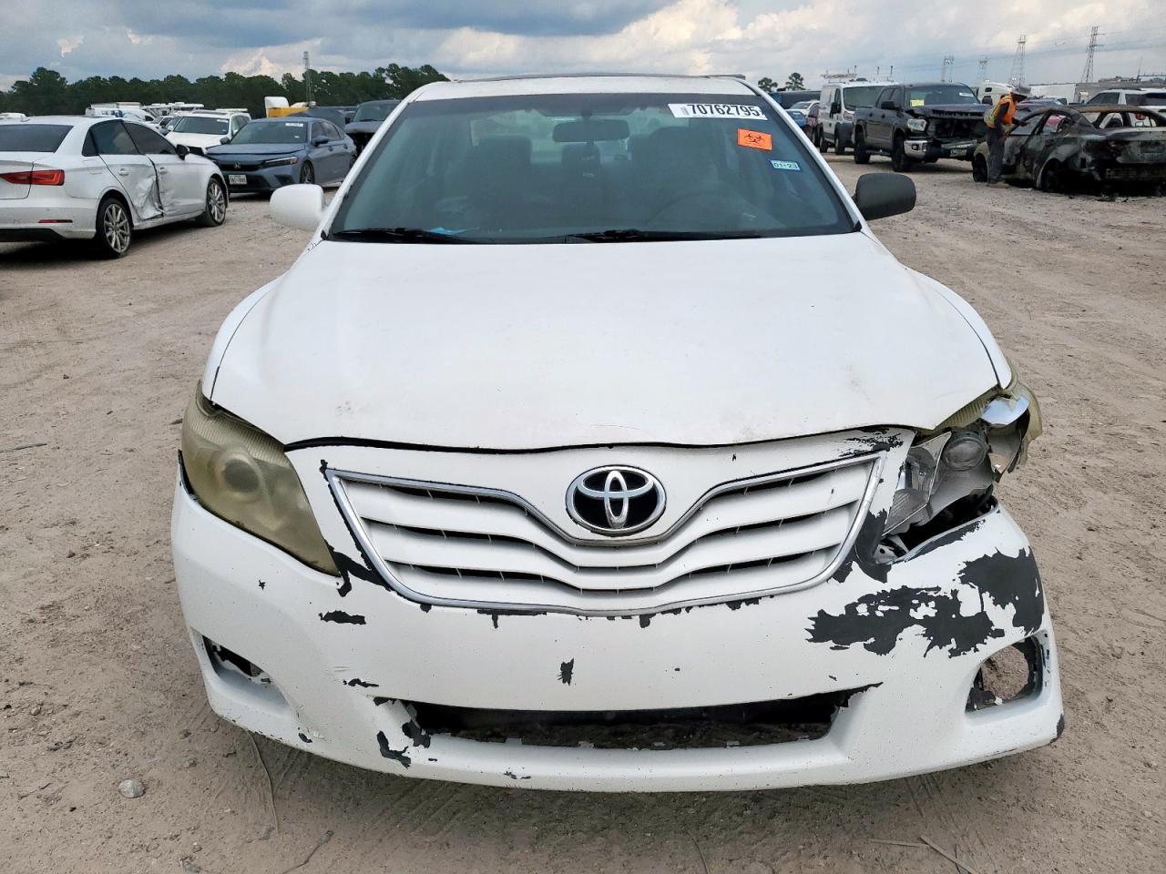 2011 Toyota Camry Base - Фото 5