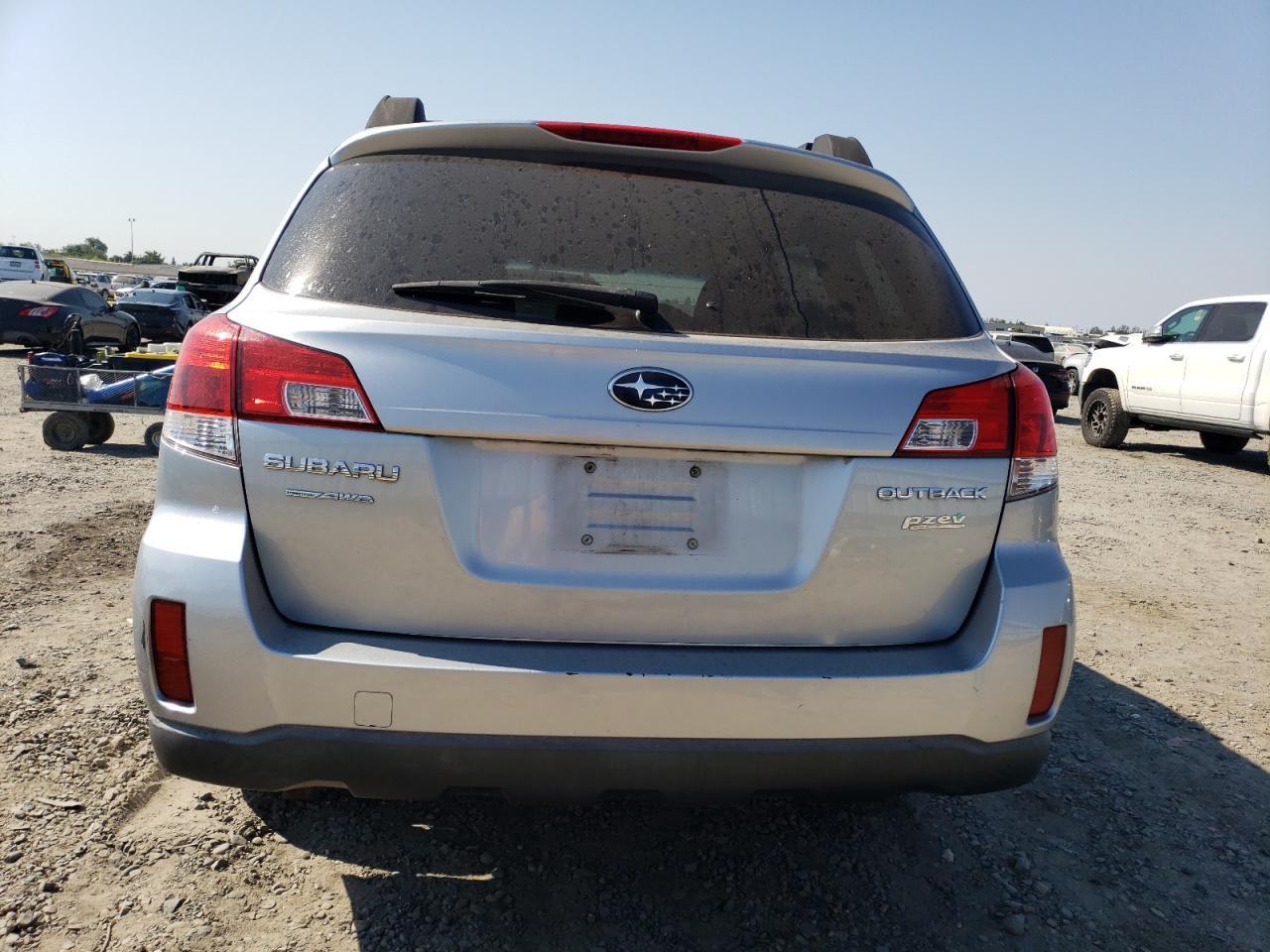 2013 Subaru Outback 2.5I Premium - Фото 6