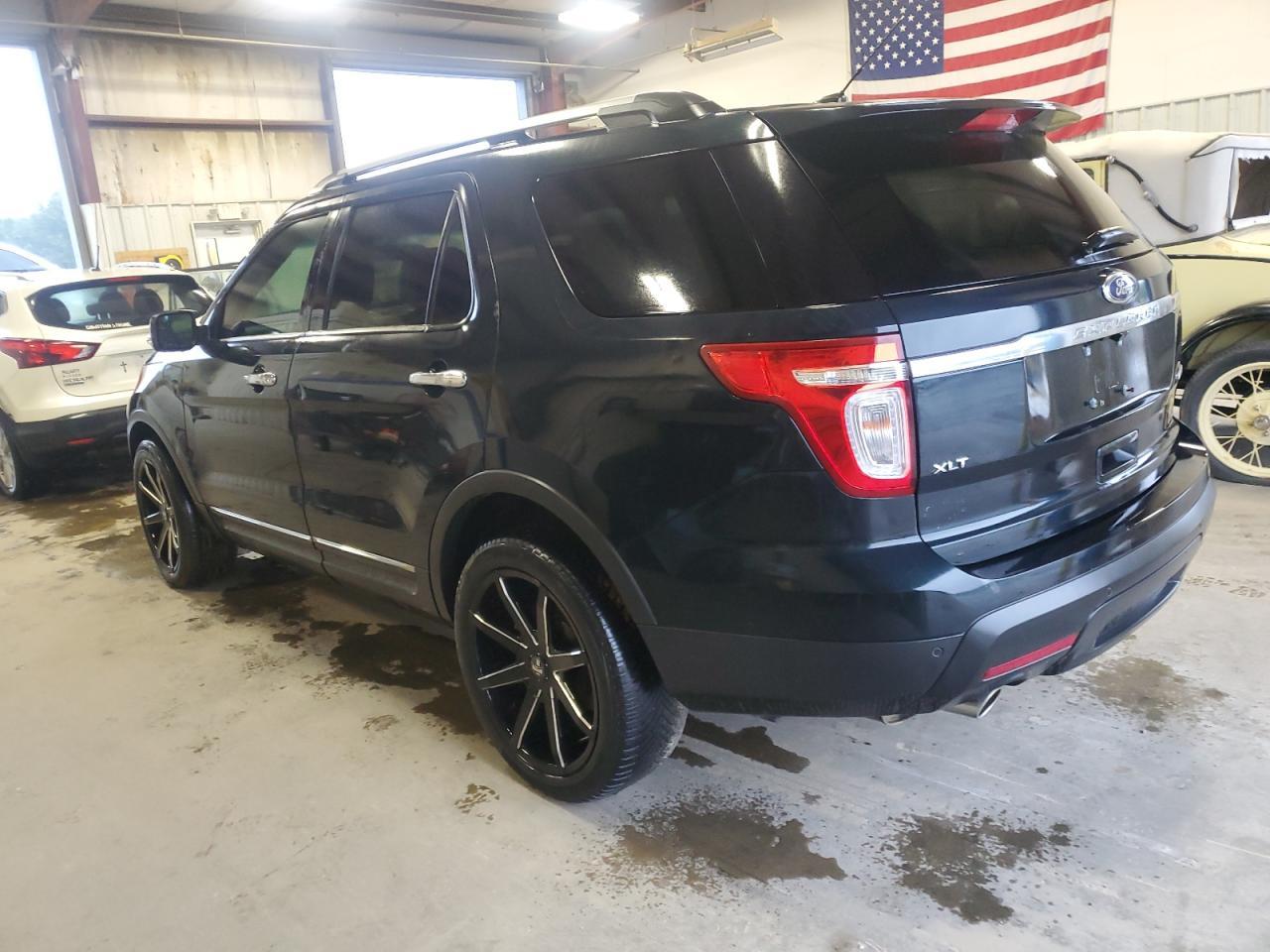 2014 Ford Explorer Xlt - Image 2