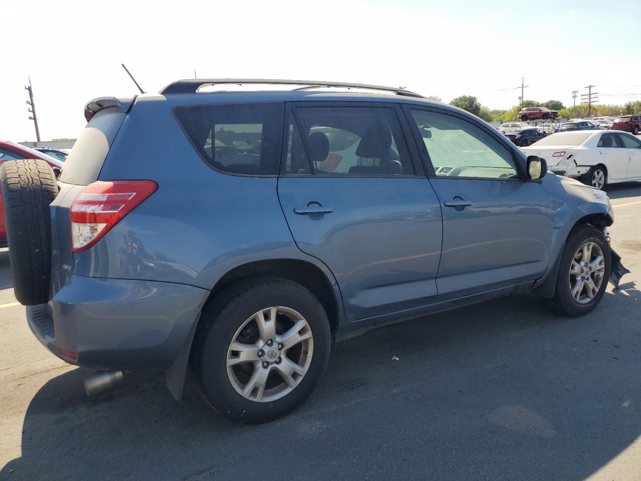 2011 Toyota Rav4 - Фото 3