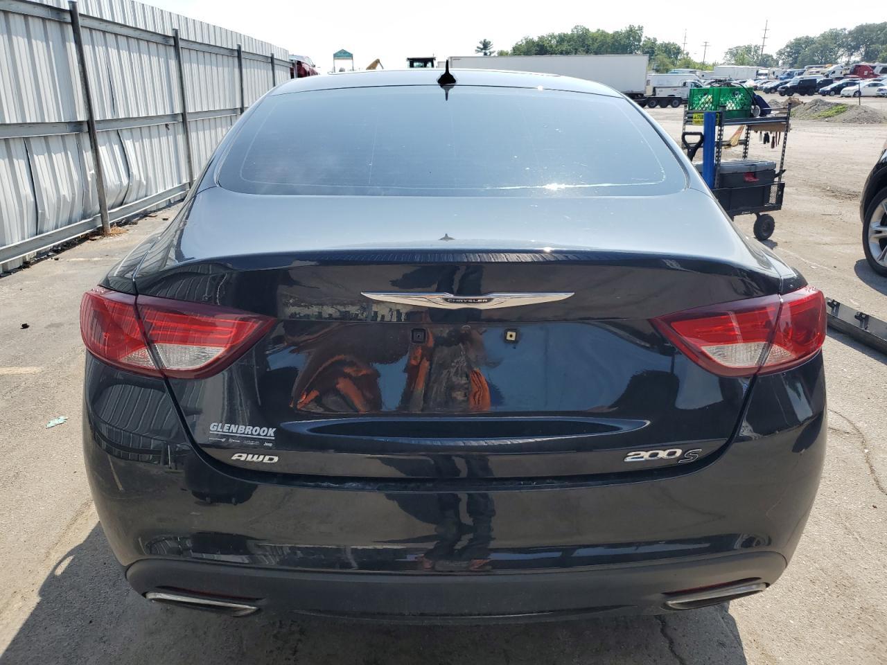 2016 Chrysler 200 S - Фото 6