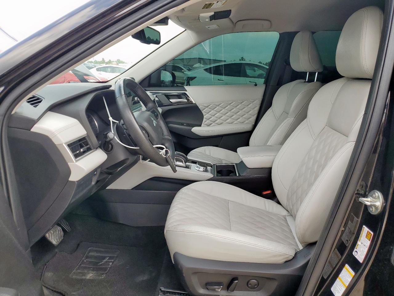 2022 Mitsubishi Outlander Sel - Фото 7