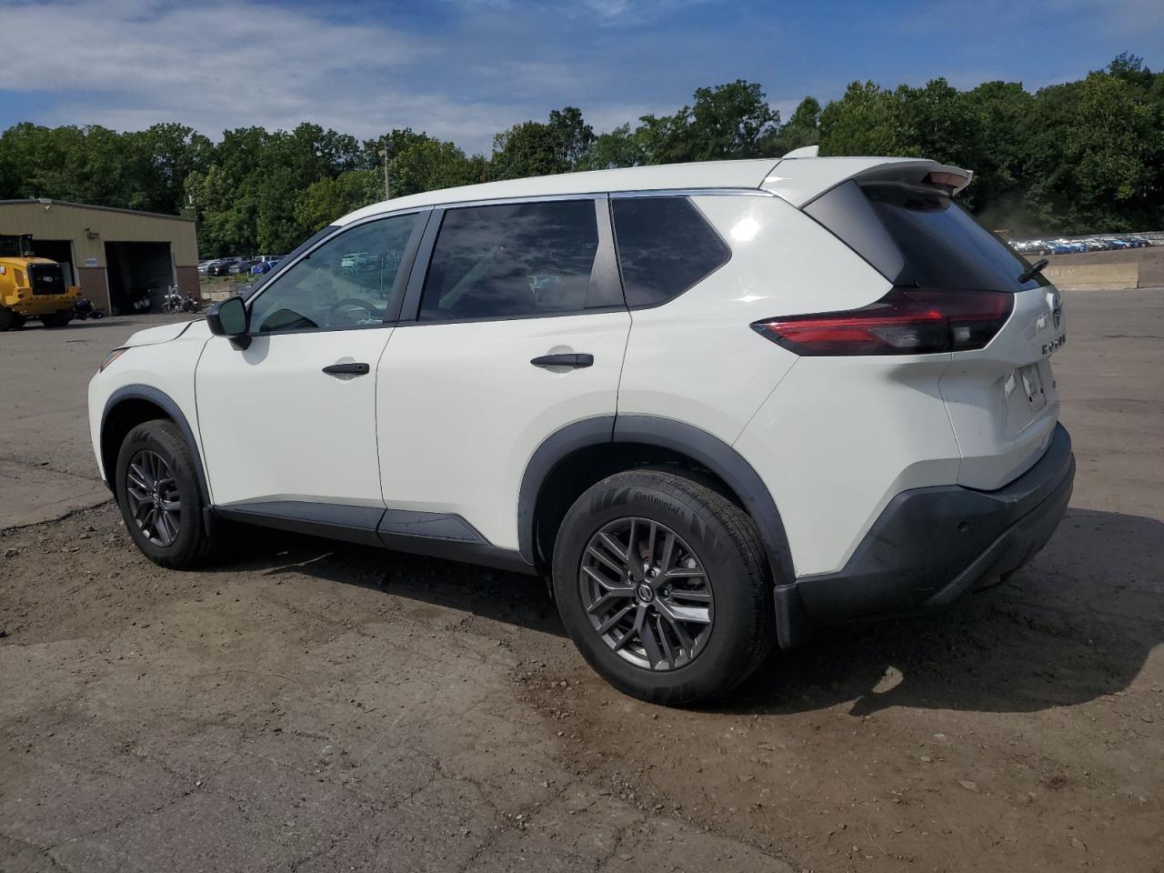 2021 Nissan Rogue S - Image 2