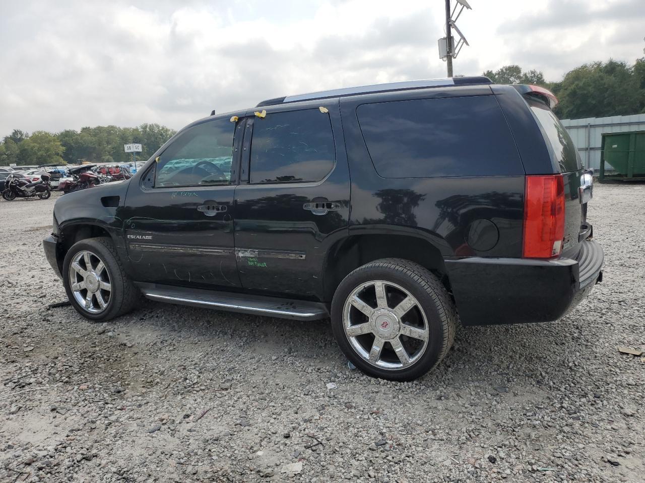 2012 Cadillac Escalade Luxury - Фото 2