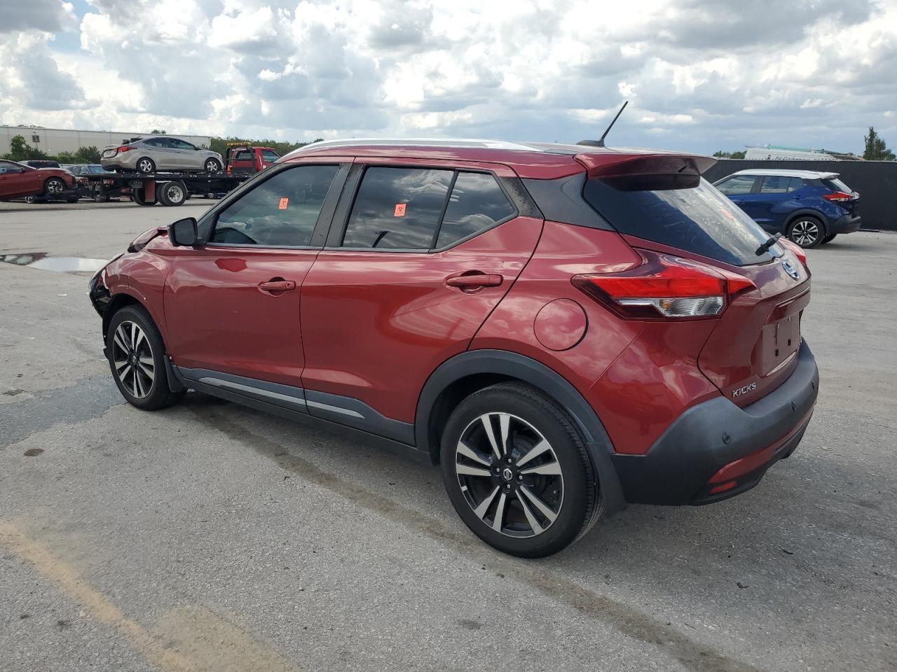 2020 Nissan Kicks Sr - Фото 2