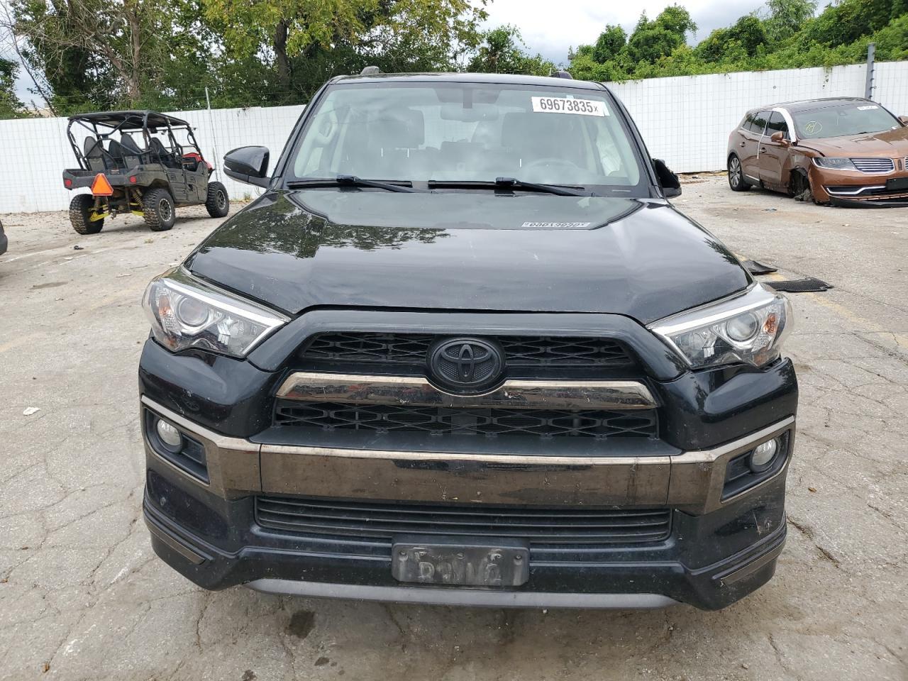 2019 Toyota 4Runner Sr5/Sr5 Premium - Image 5