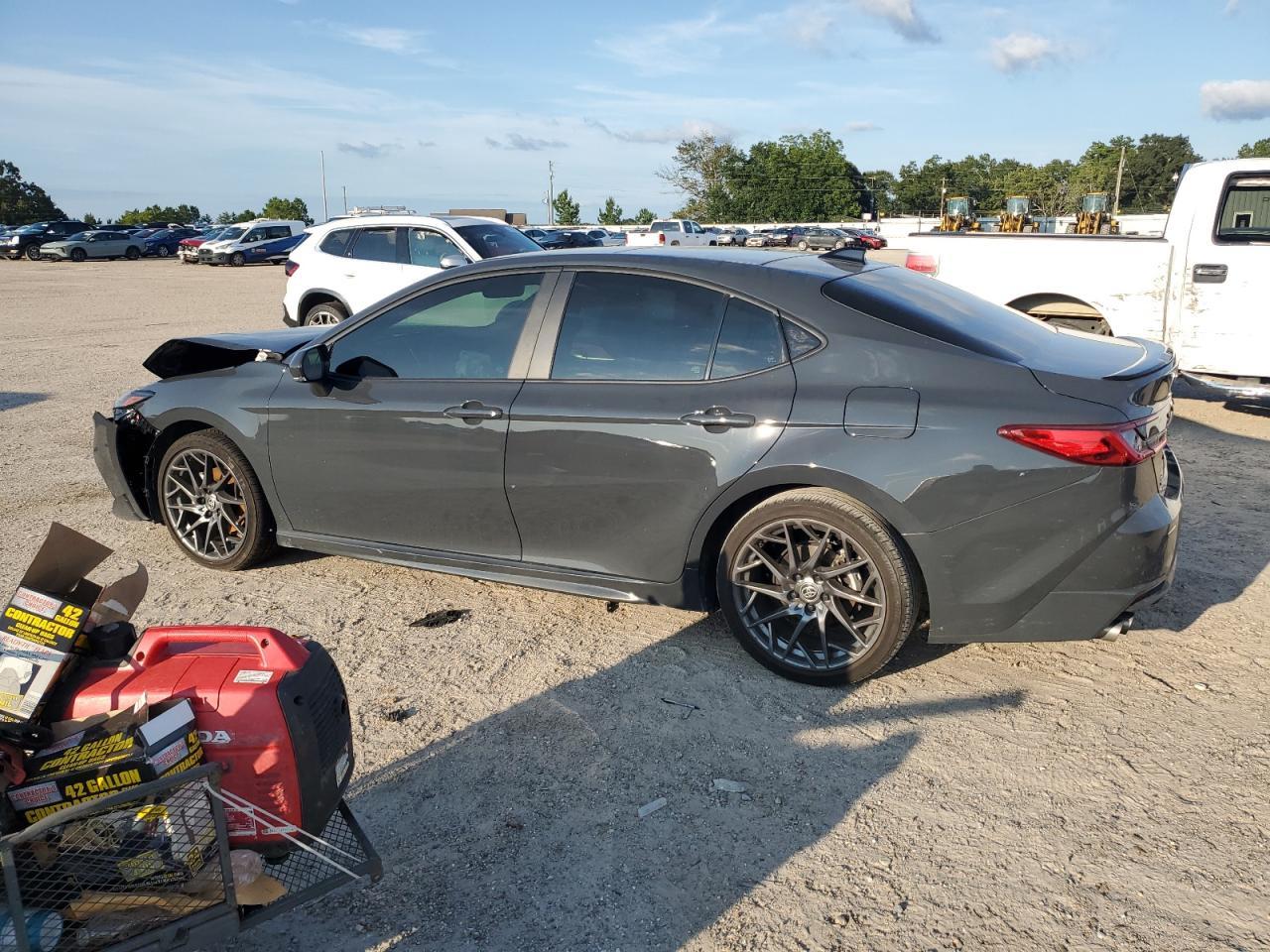 2025 Toyota Camry Xse - Фото 2