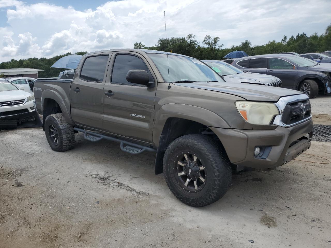 2013 Toyota Tacoma Double Cab Prerunner - Image 4