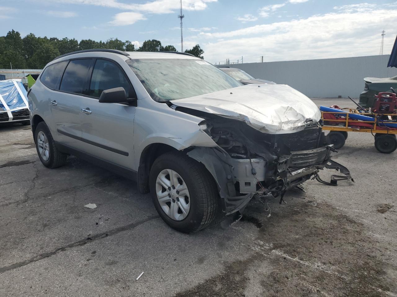 2014 Chevrolet Traverse Ls - Фото 4