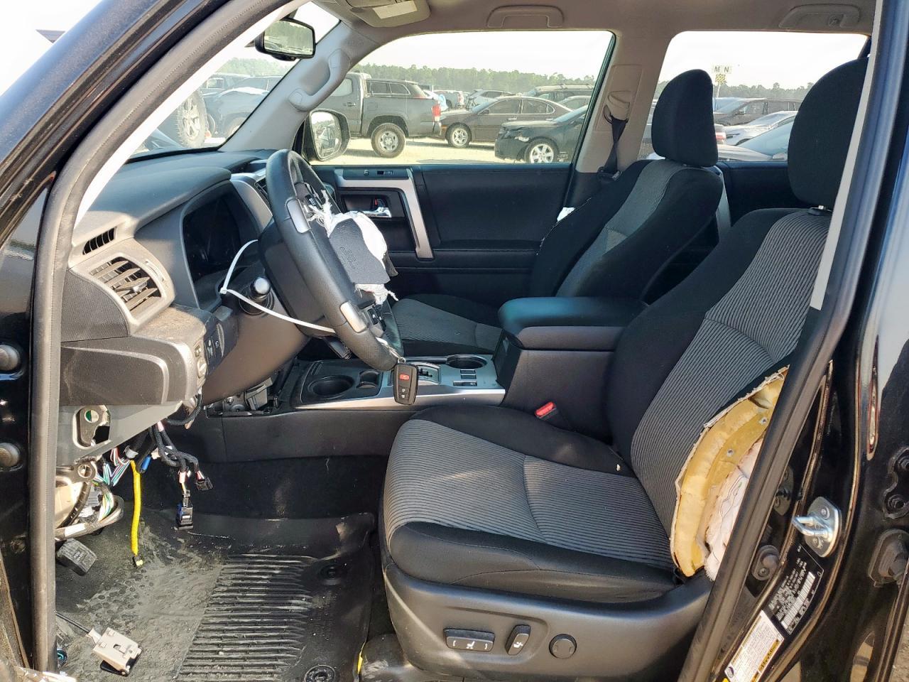 2023 Toyota 4Runner Sr5 - Image 7